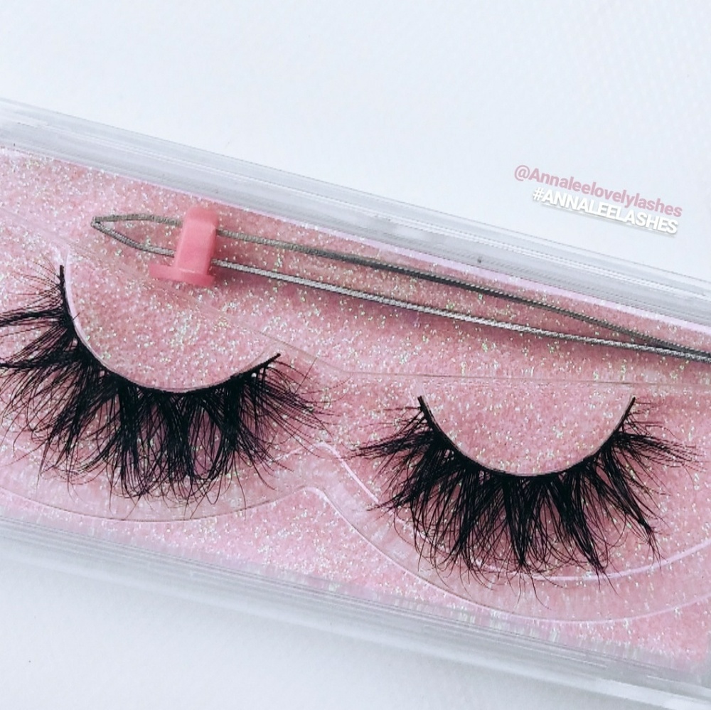 $10 Off ** HOST PICK!⭐️ Best Lashes